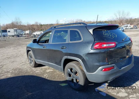 2016 Jeep Cherokee Altitude z USA, uszkodzony, nr VIN 1C4PJMCS3GW144858